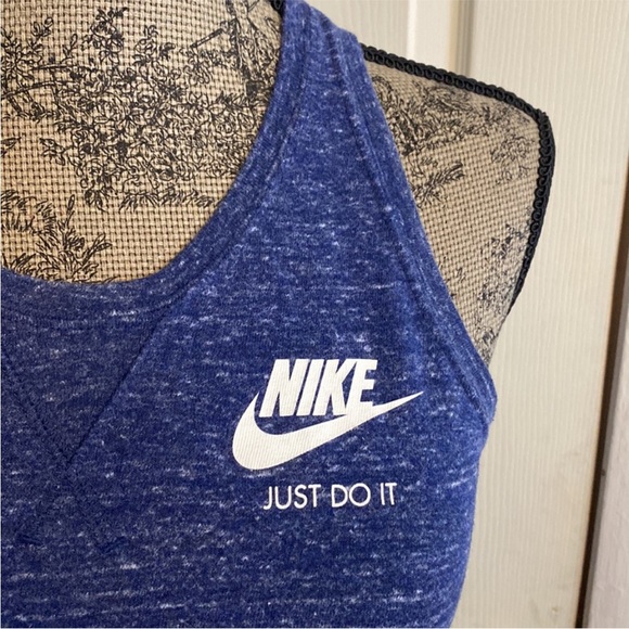 Nike Bundle - Picture 11 of 12